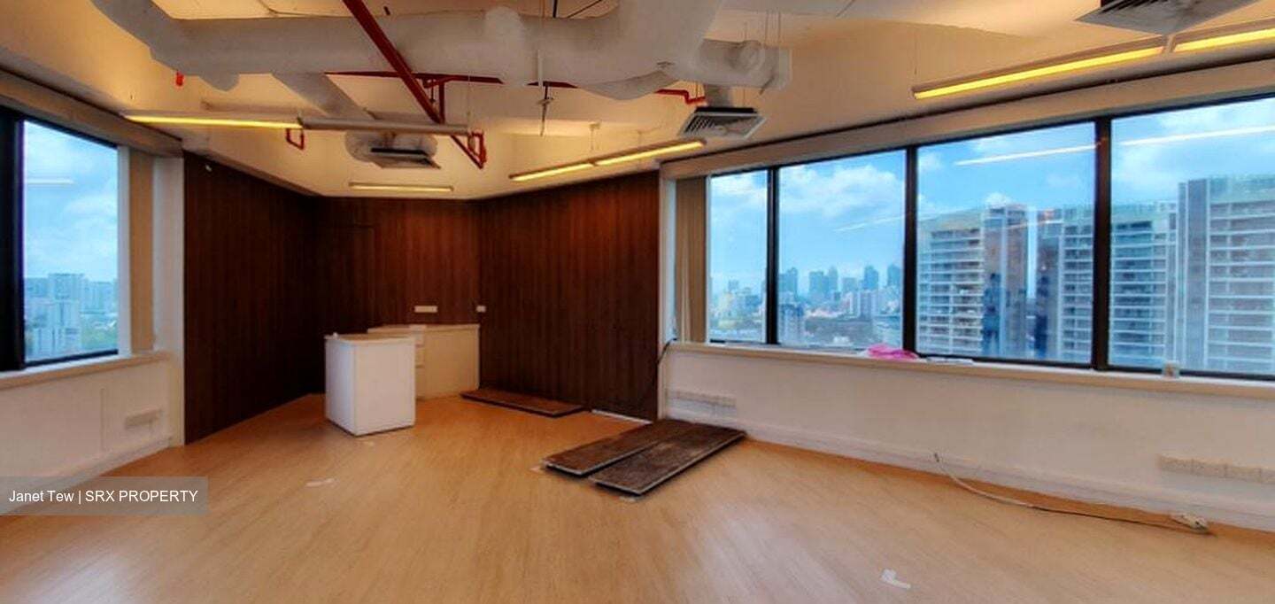 United Square (D11), Office #457515211